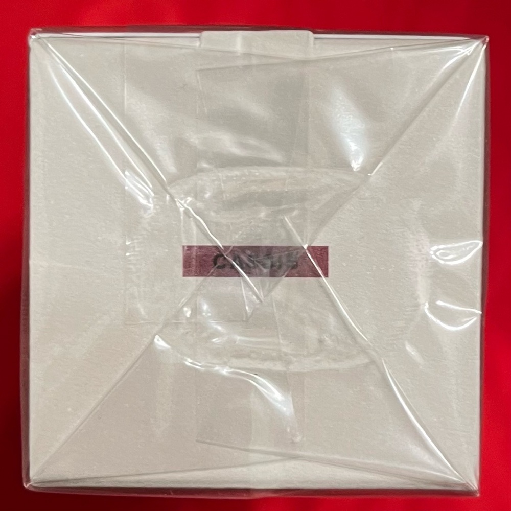 New in sealed box U Beauty Plasma Lip Compound - Cassis - Picture 8 of 9